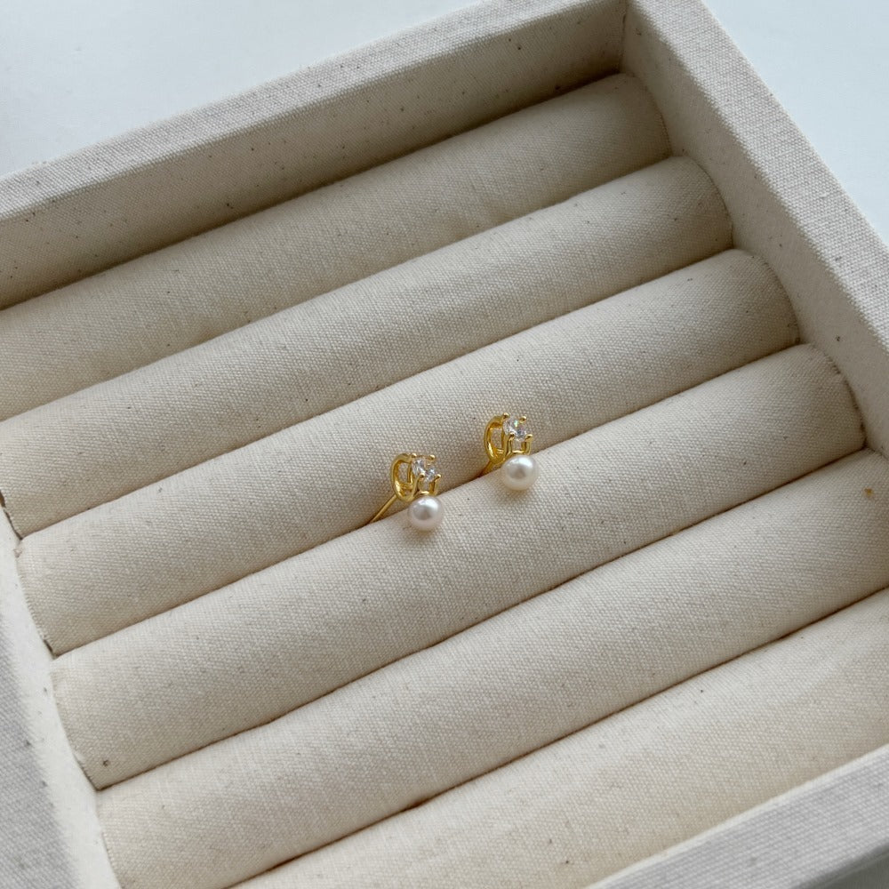 High-grade Shell Pearls Sterling Silver Ear Clip Personalized Circle Earrings For Women